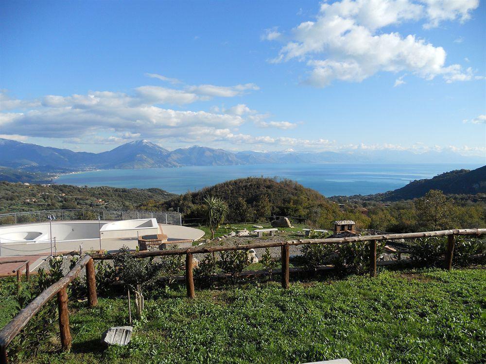 Hotel Caluna Charme San Giovanni a Piro Buitenkant foto