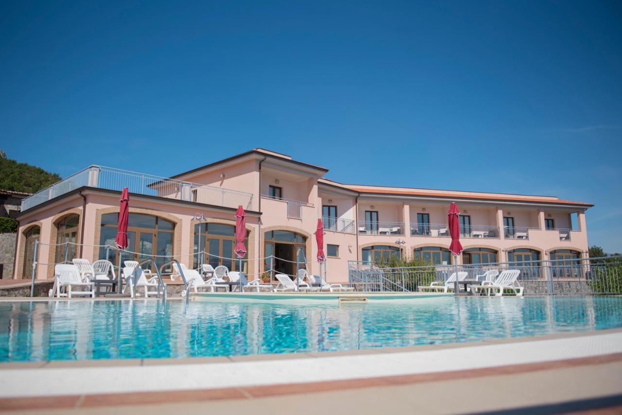 Hotel Caluna Charme San Giovanni a Piro Buitenkant foto