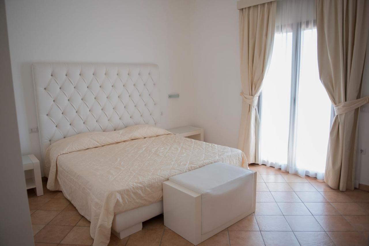 Hotel Caluna Charme San Giovanni a Piro Buitenkant foto