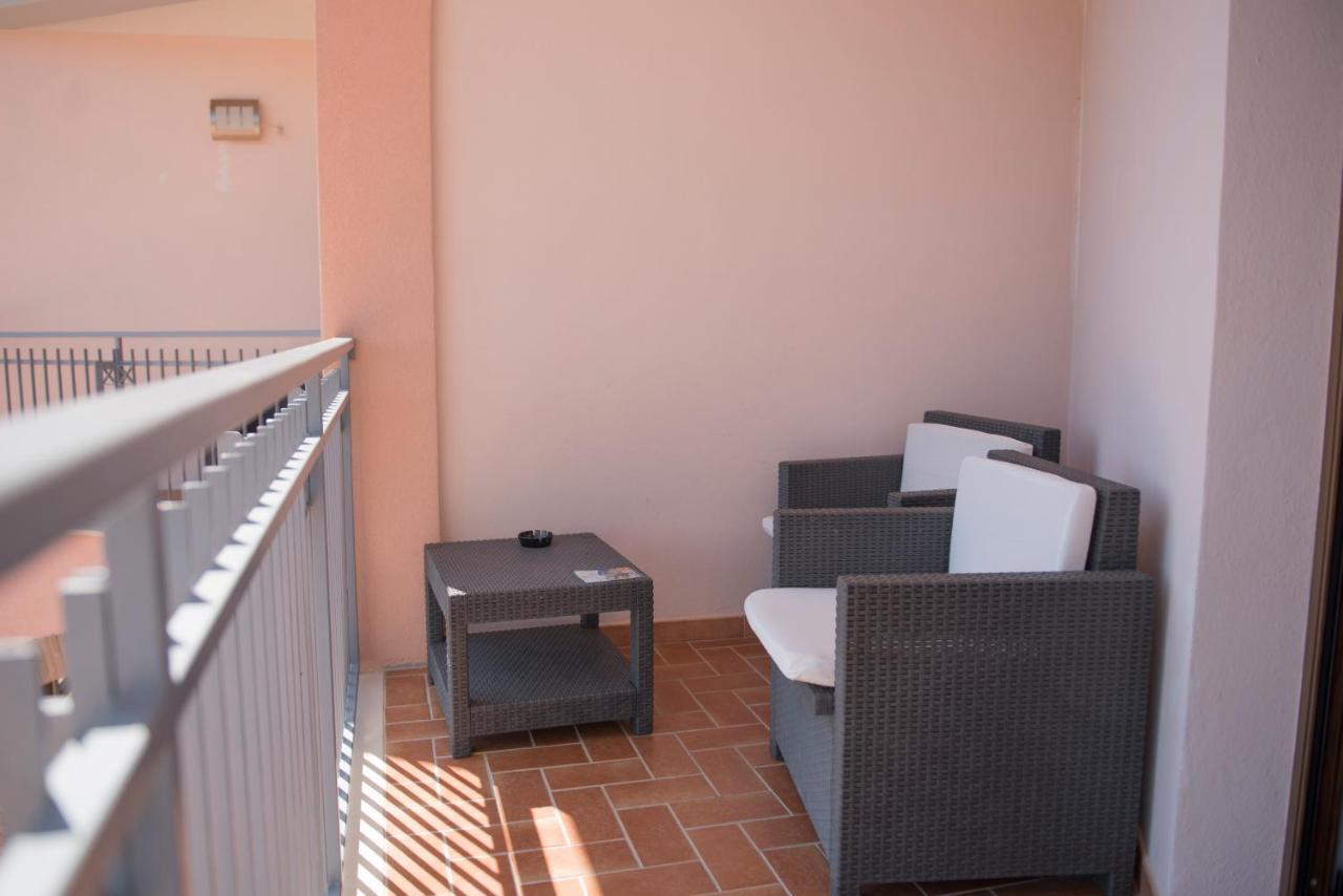 Hotel Caluna Charme San Giovanni a Piro Buitenkant foto