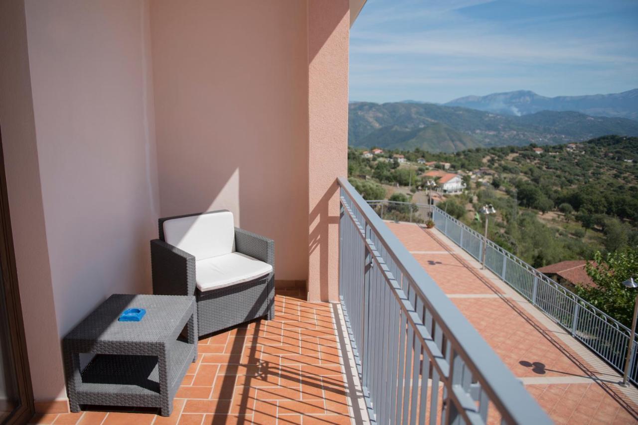 Hotel Caluna Charme San Giovanni a Piro Buitenkant foto